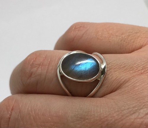 Labradorite oval ring solid - labradorite, ring,