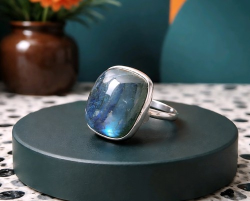 Labradorite ring size - or,